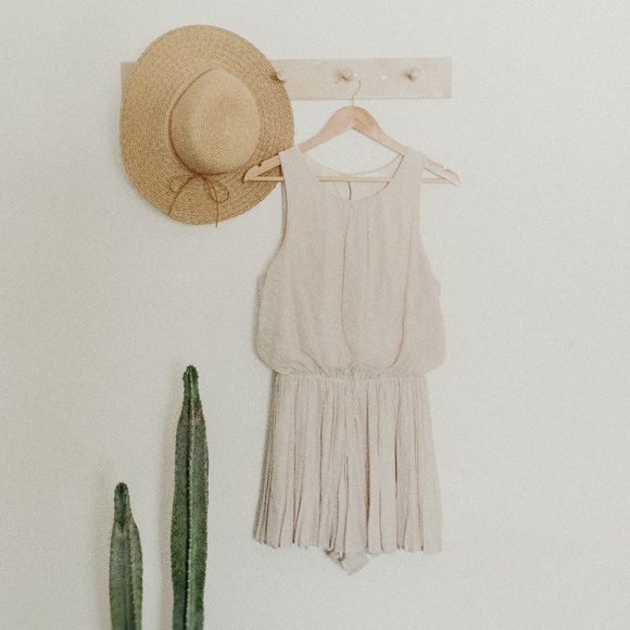 Lush Pants - Lush · Pleated Romper